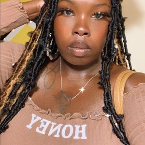 Meet your Posher, Torrie